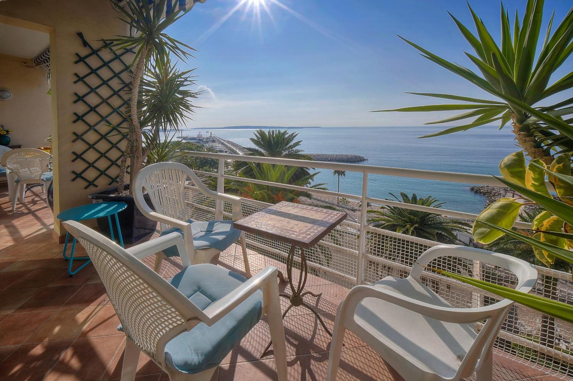 Apartment Magnifique Avec Vue A2b99 *