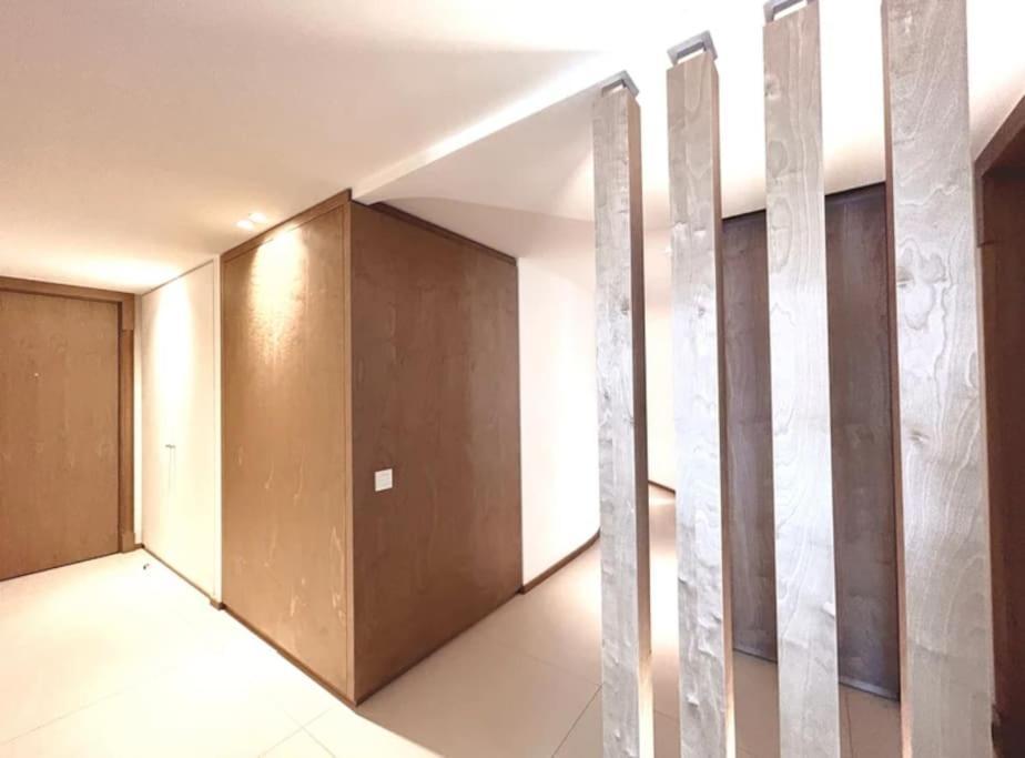 4 - 523 Cannes