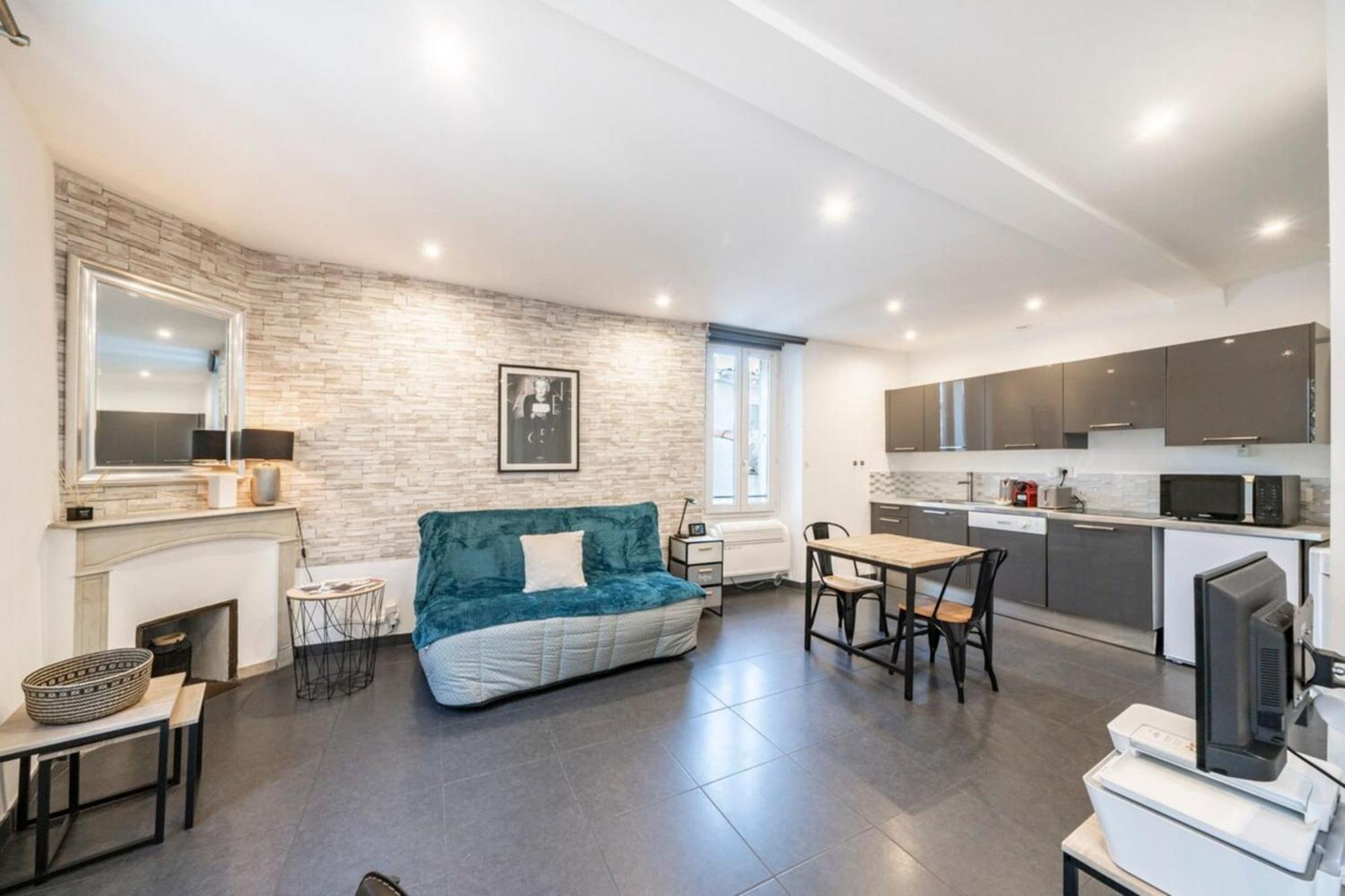 Apartment In The Heart Of