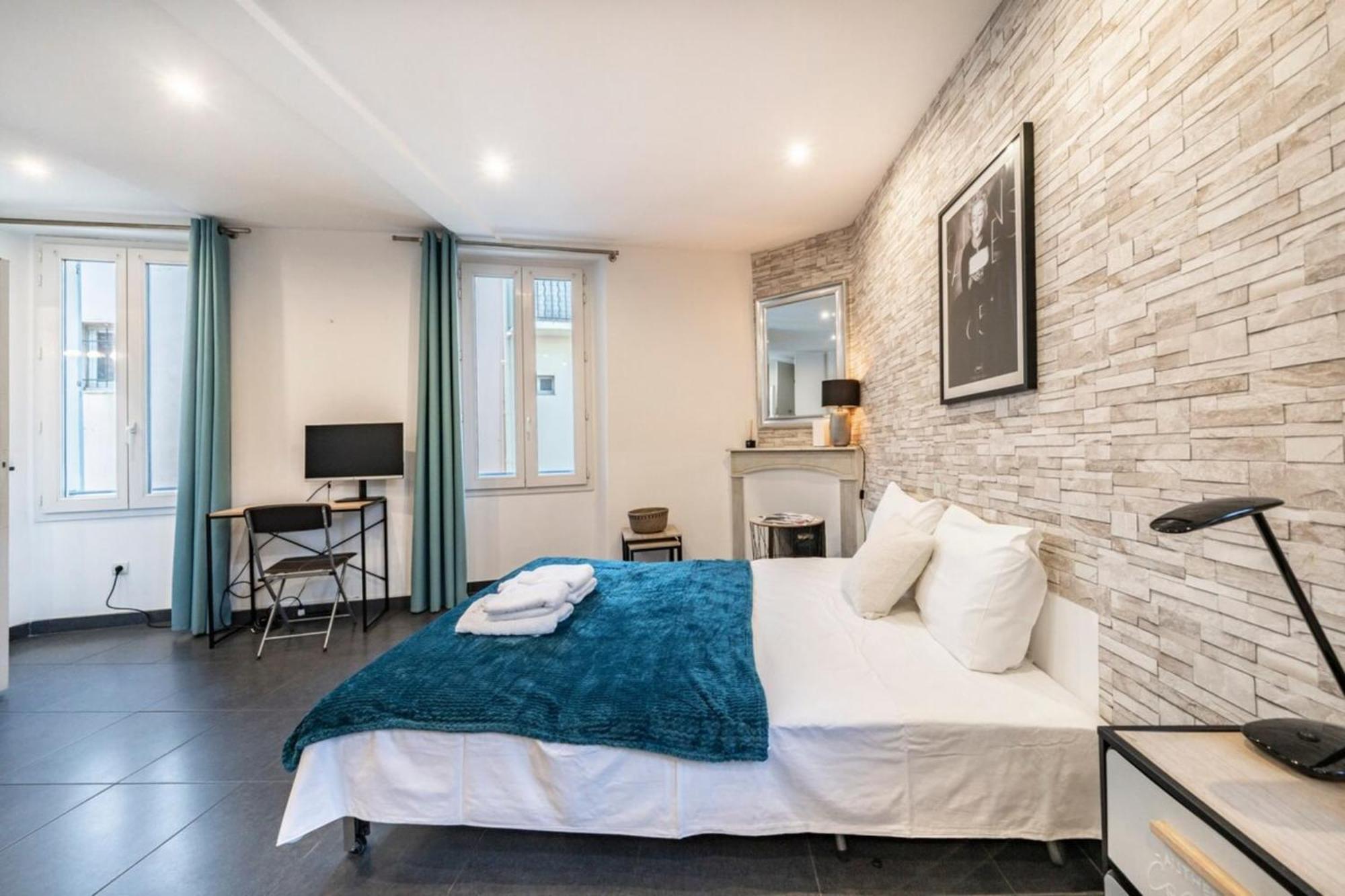 Apartment In The Heart Of Cannes