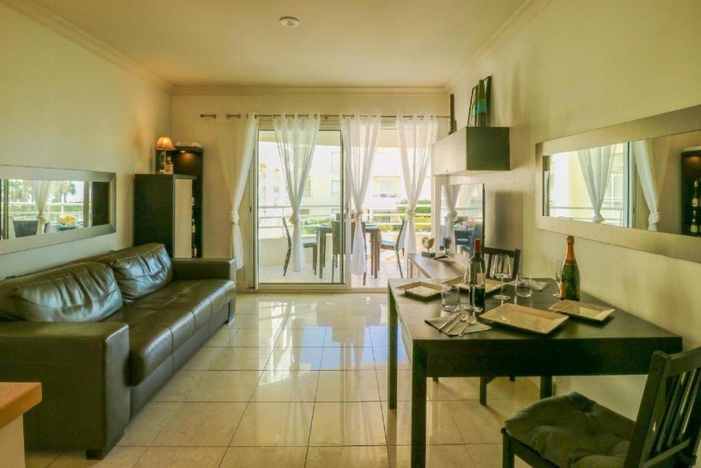 Ocean View Royal Palm Appartement