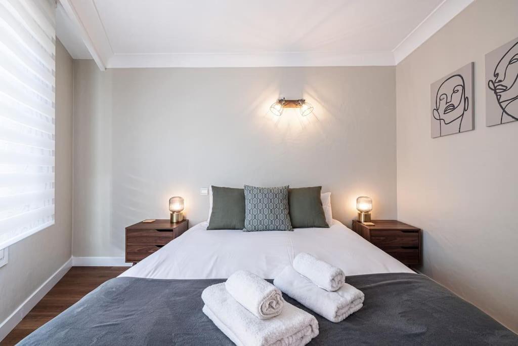 Apartment Elegant And Chic 2 Bedroom With Pool Cannes