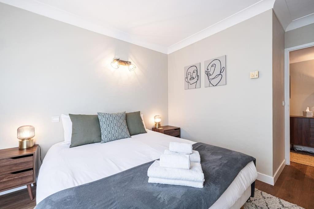 Elegant And Chic 2 Bedroom With Pool Apartment Cannes