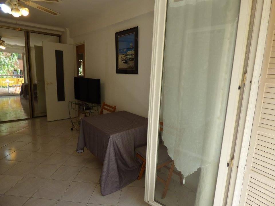 Ferrie Apartment