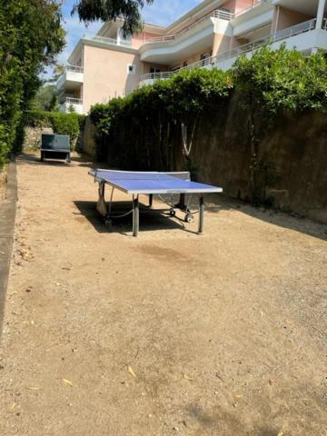 T2 Avec Terrasse Et Jardin Apartment Cannes
