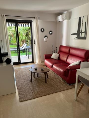 Apartment T2 Avec Terrasse Et Jardin