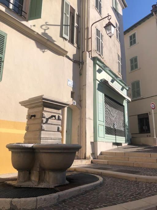 Cosy En Plein Centre-ville Cannes
