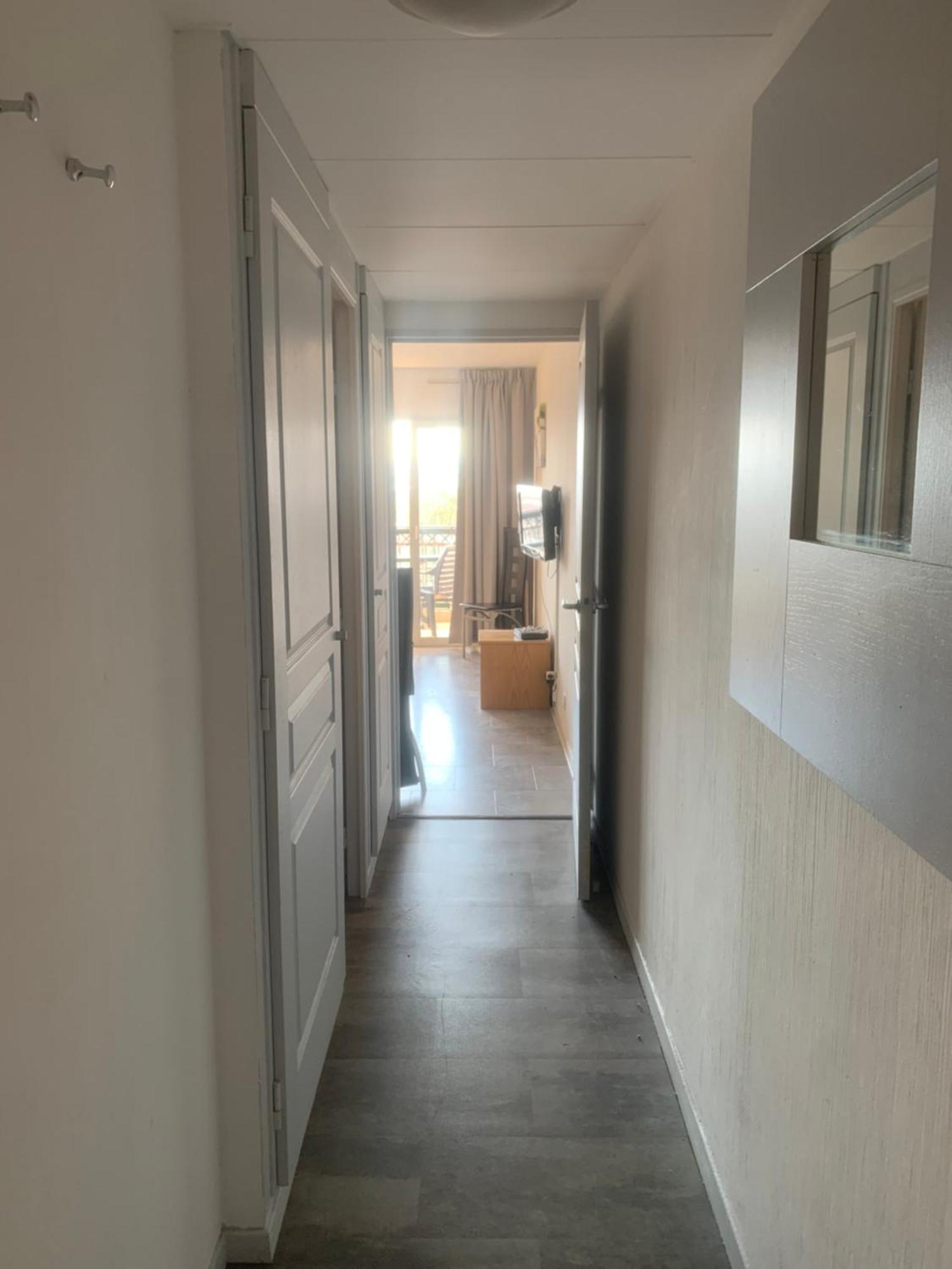 Apartment Bord De Et Commerces 588 Cannes