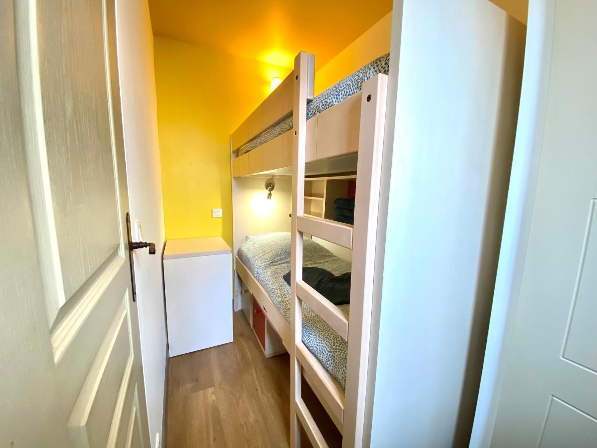 Apartment Le Delacroix By Scls Locations