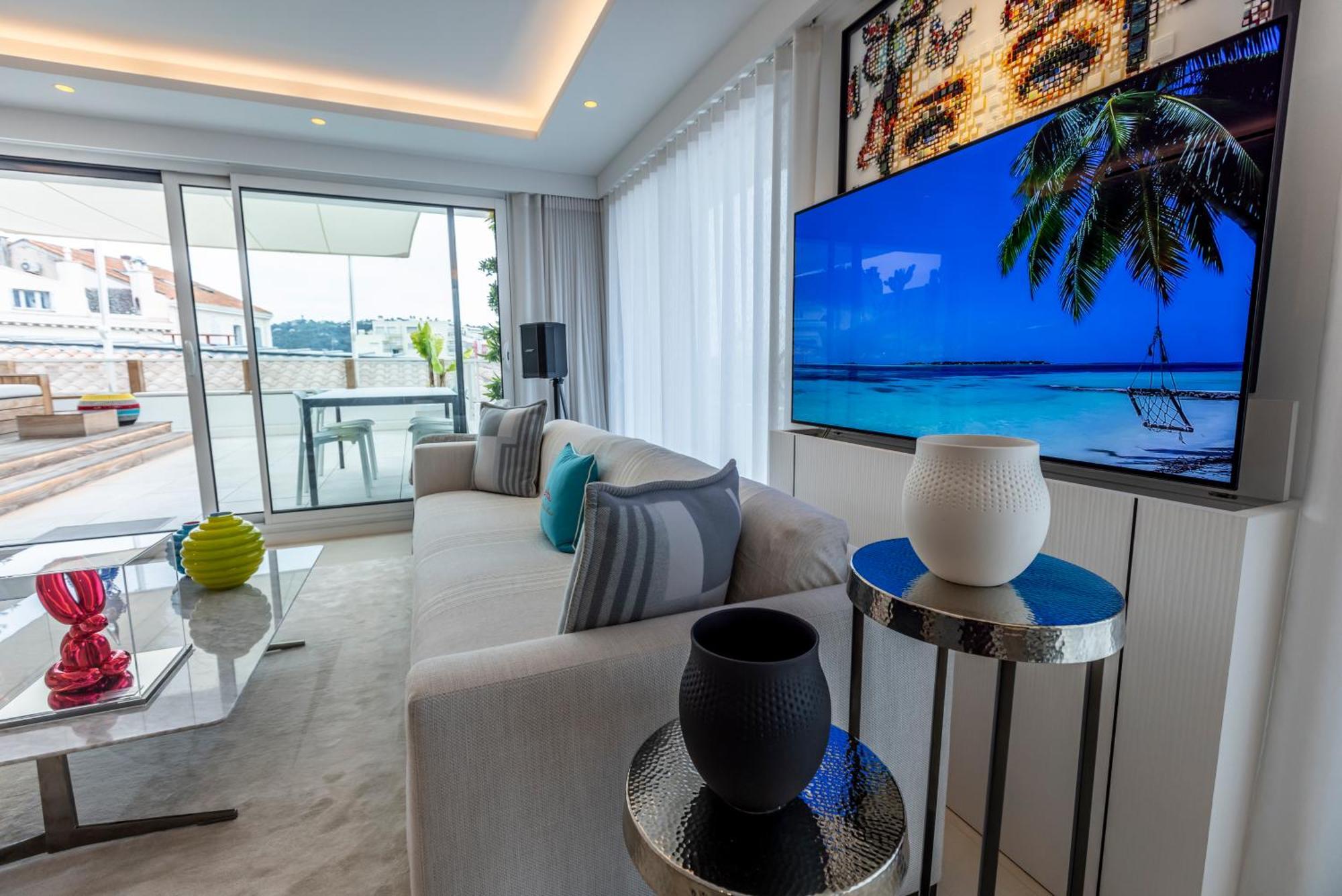The Rooftop By Connexion Cannes