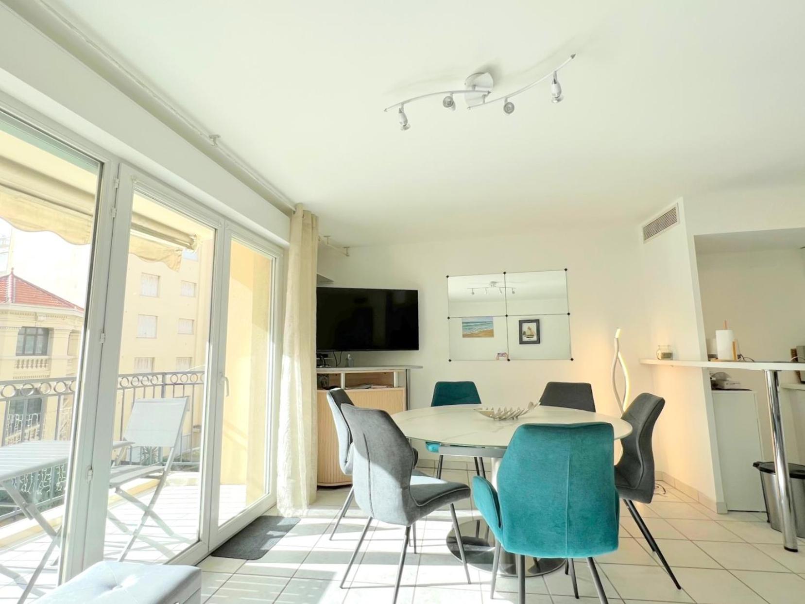 Apartment Palazzio 3, Quartier Vieux Port Avec Parking, By Welcome To *