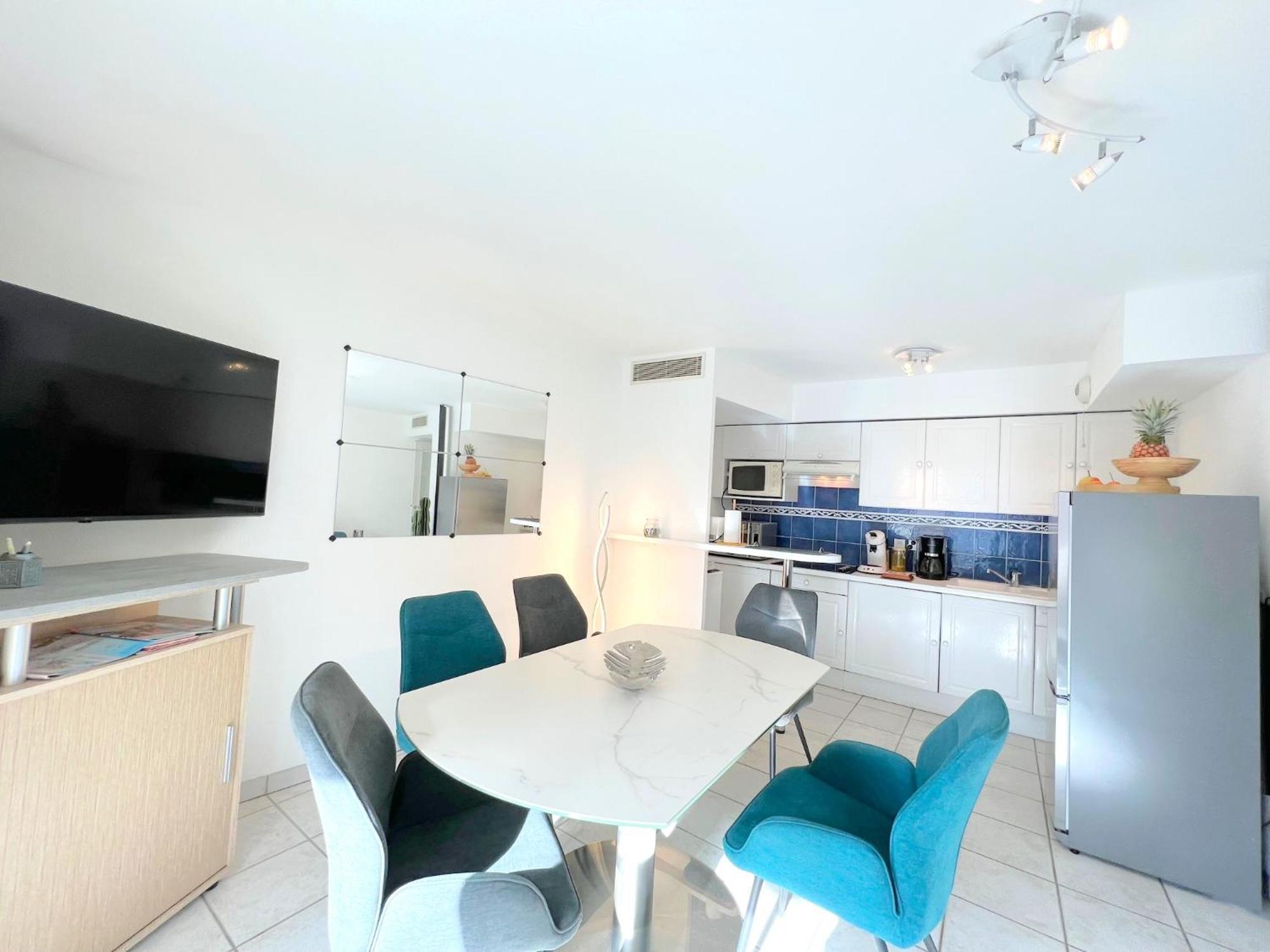 Apartment Palazzio 3, Quartier Vieux Port Avec Parking, By Welcome To *