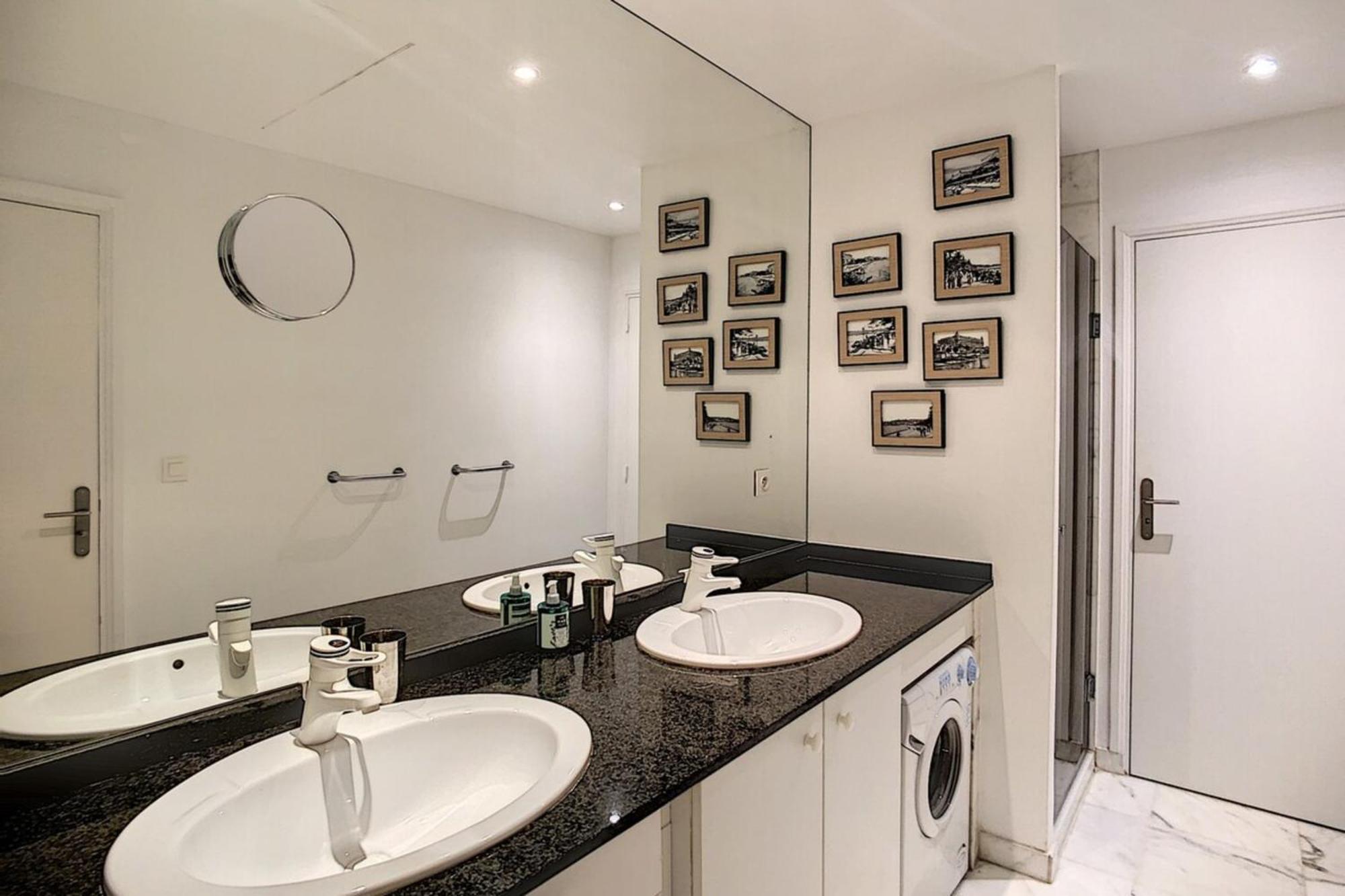 Superb 2 Bedroom With Sea View On The Croisette Cannes