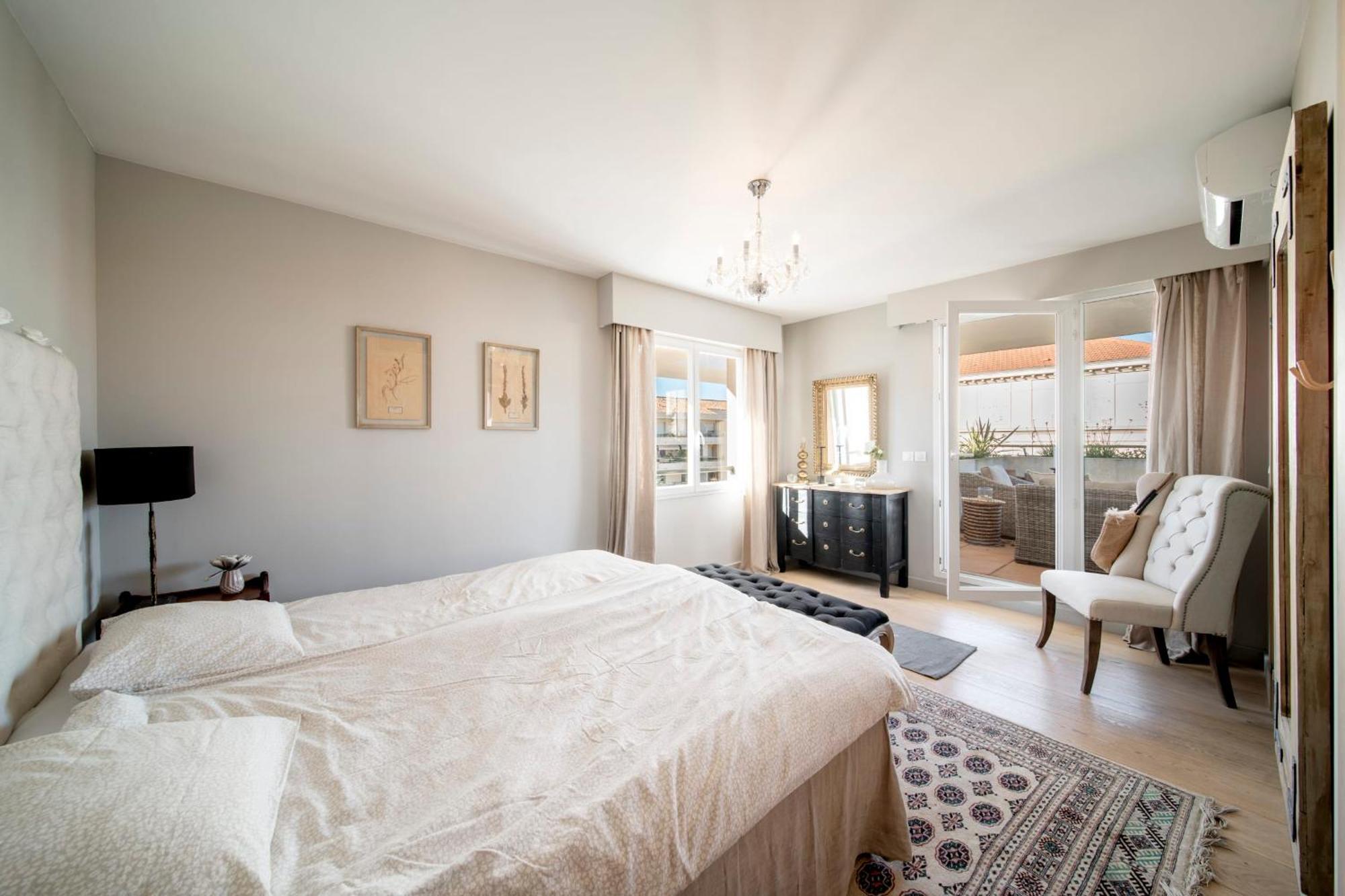 Luxury - Pretty 3 Bedroom To Rent With 50m Terrace