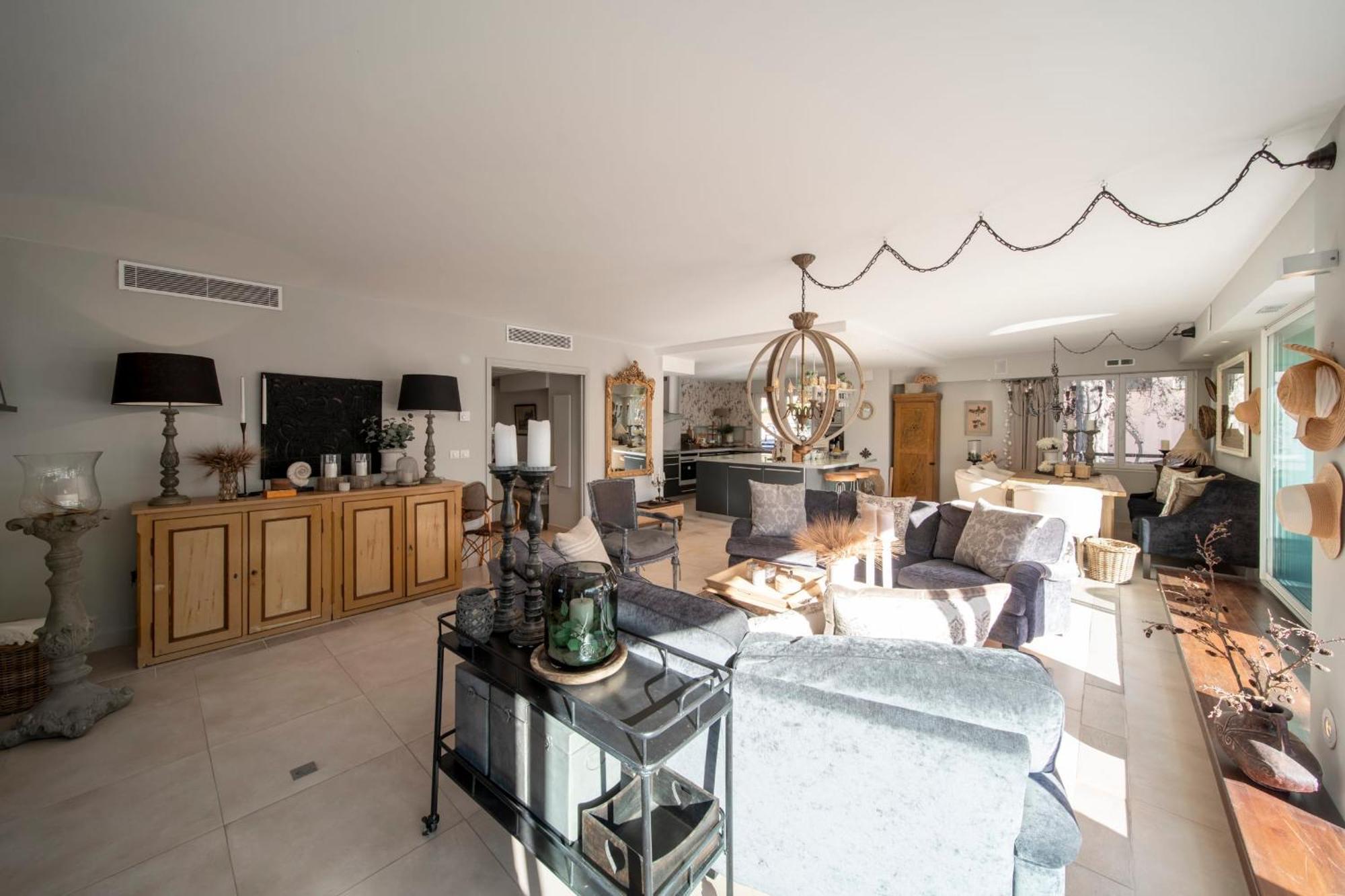 Apartment Luxury - Pretty 3 Bedroom To Rent With 50m Terrace