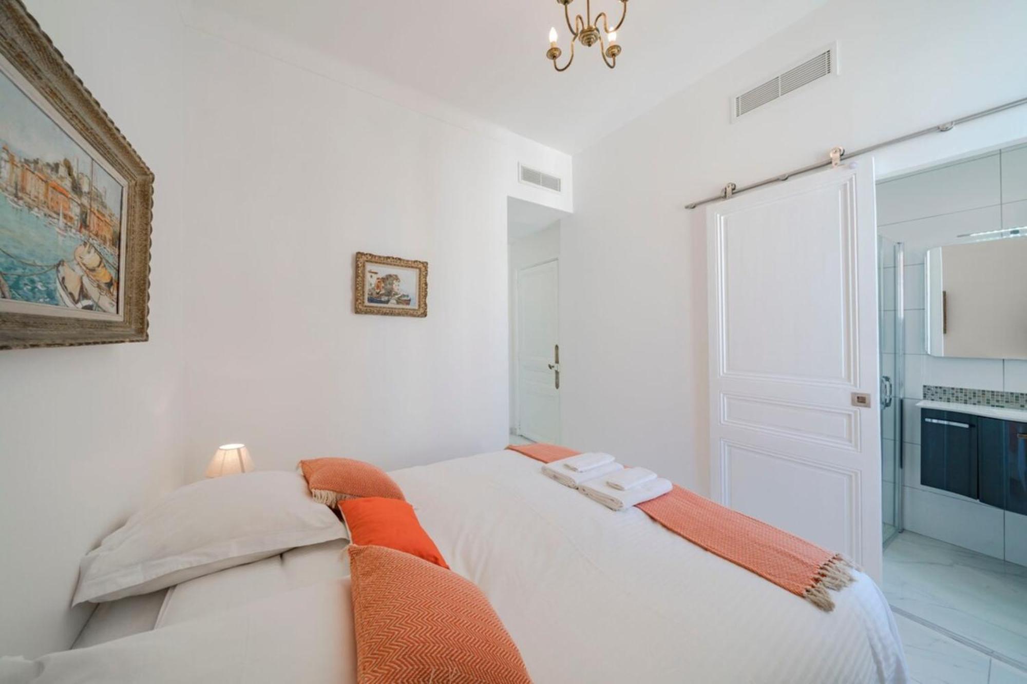 Wdf 2 Bedrooms Heart Of