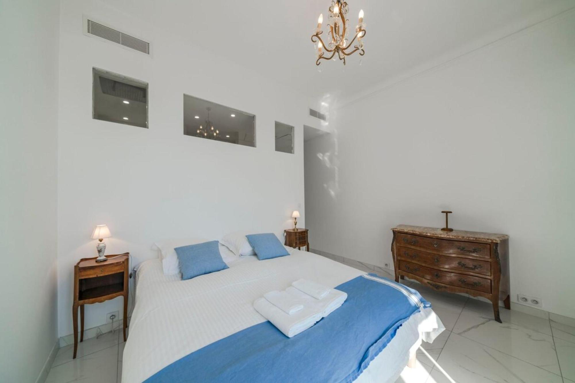 Wdf 2 Bedrooms Heart Of