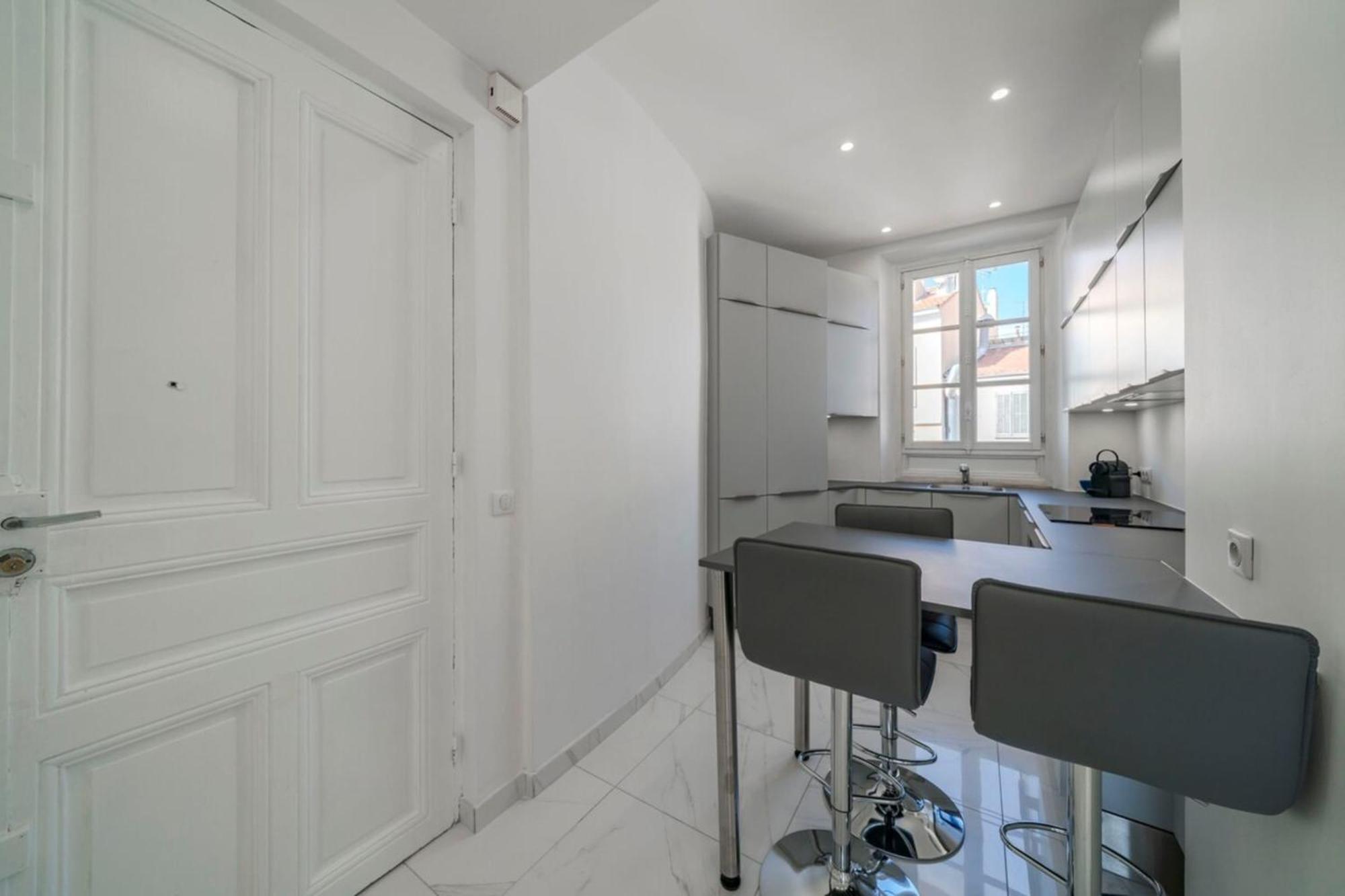 Apartment Wdf 2 Bedrooms Heart Of Cannes