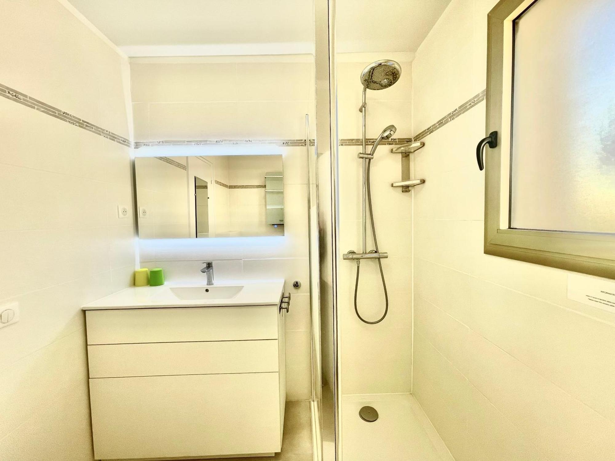 Vezelay, By Welcome To Apartment Cannes