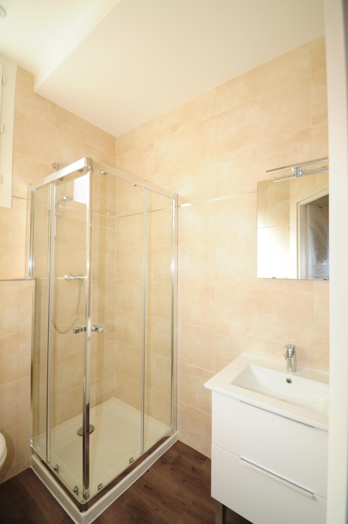 Les Trois Mai Apartment