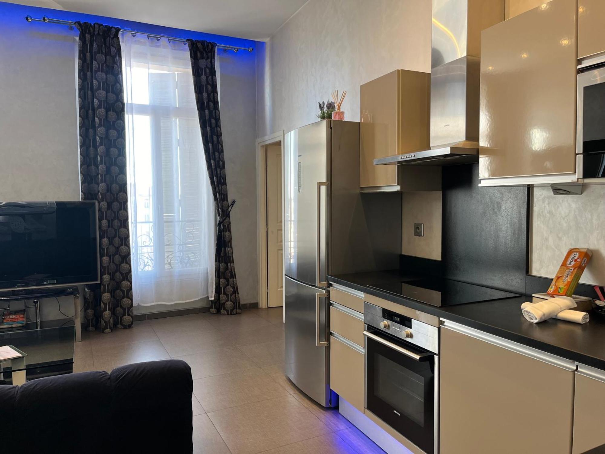 Du Louvre - Lra * Cannes