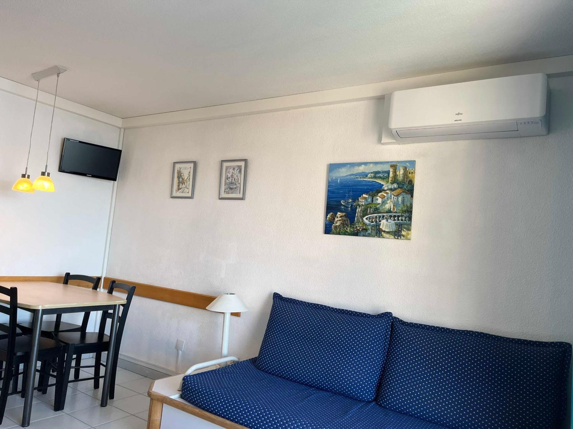 Apartment Cannes Apartment With Sea View, Aircondition And Parking