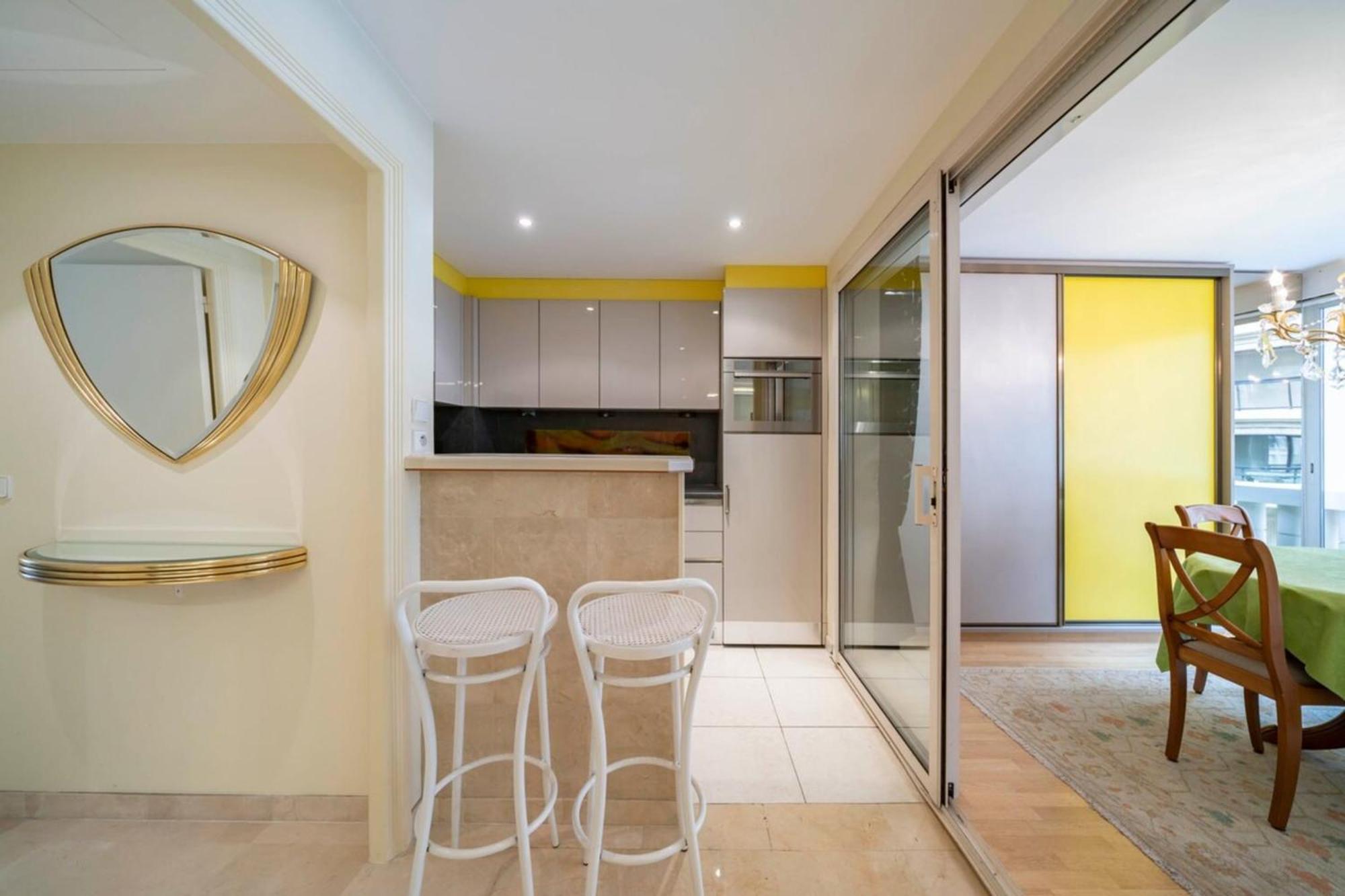 Beautiful One Bedroom Two Minute Walk To Carlton * Cannes