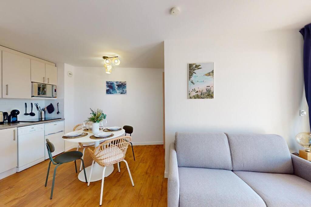 Apartment Terrasse Avec Apercu Mer, Piscine, A 200m