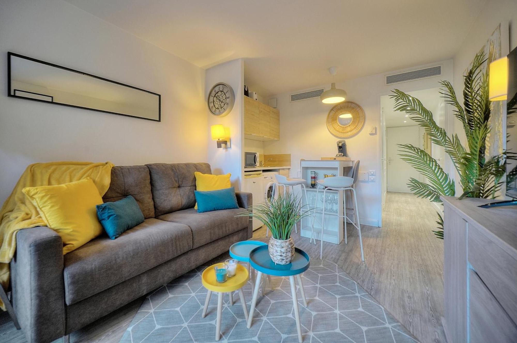 Apartment Les Cinq - 2 Min Mer - Piscine - Terrasse - Vca Cannes