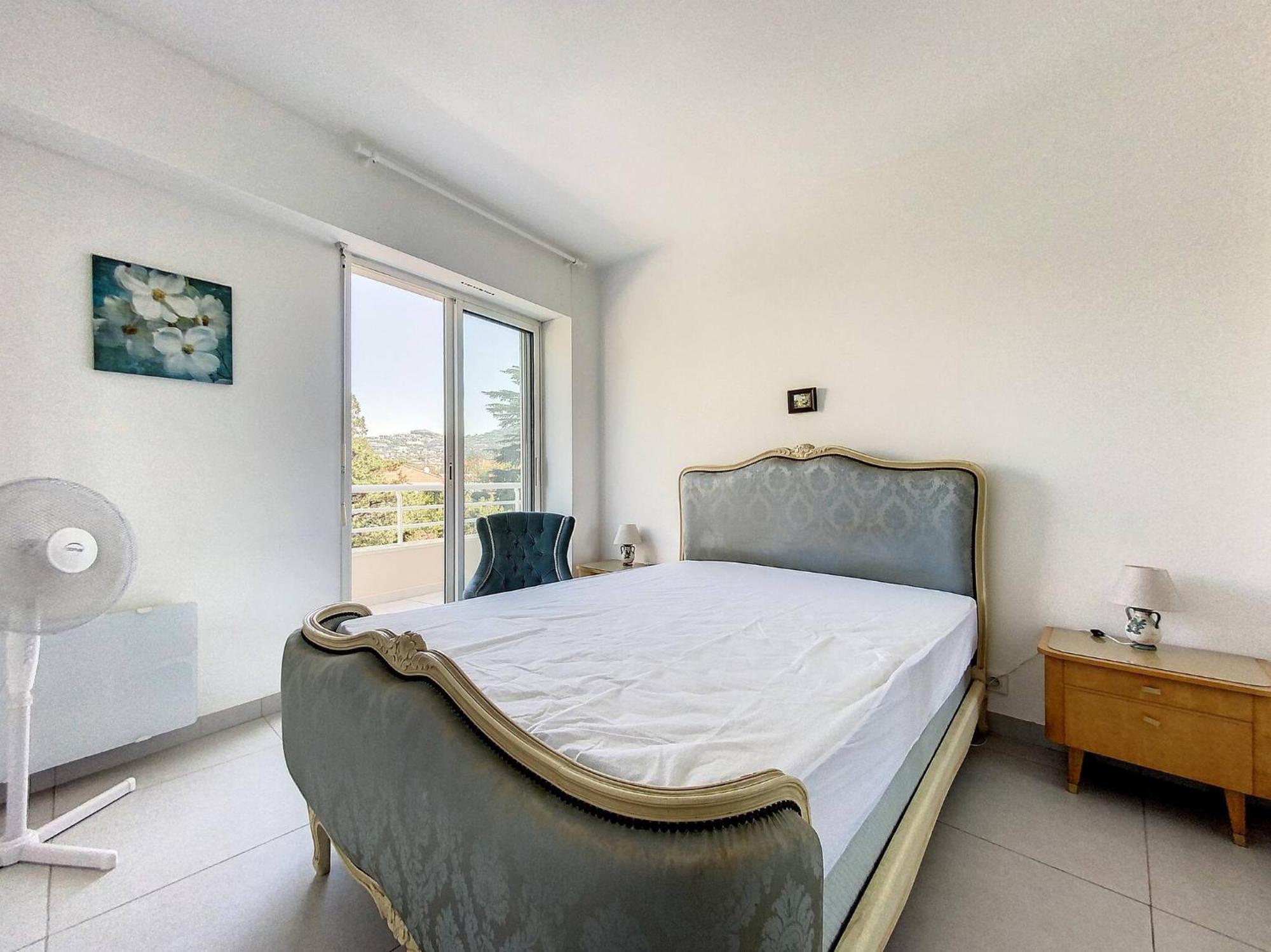 - 3 Pieces A 15mn Palais Apartment