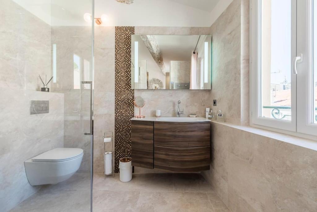 Facing D Port Of Duplex With A View Appartement Cannes