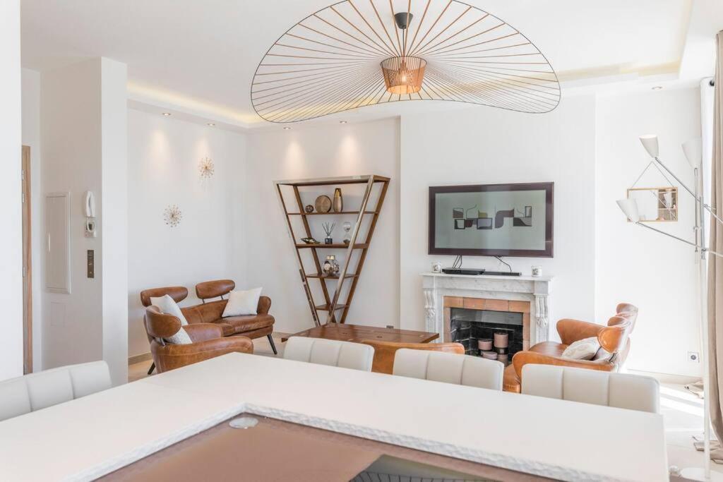 Wow View! 2br Facing Old Port 4th Floor Olam Apartment *