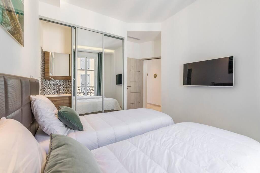Apartment Wow View! 2br Facing Old Port 4th Floor Olam Cannes