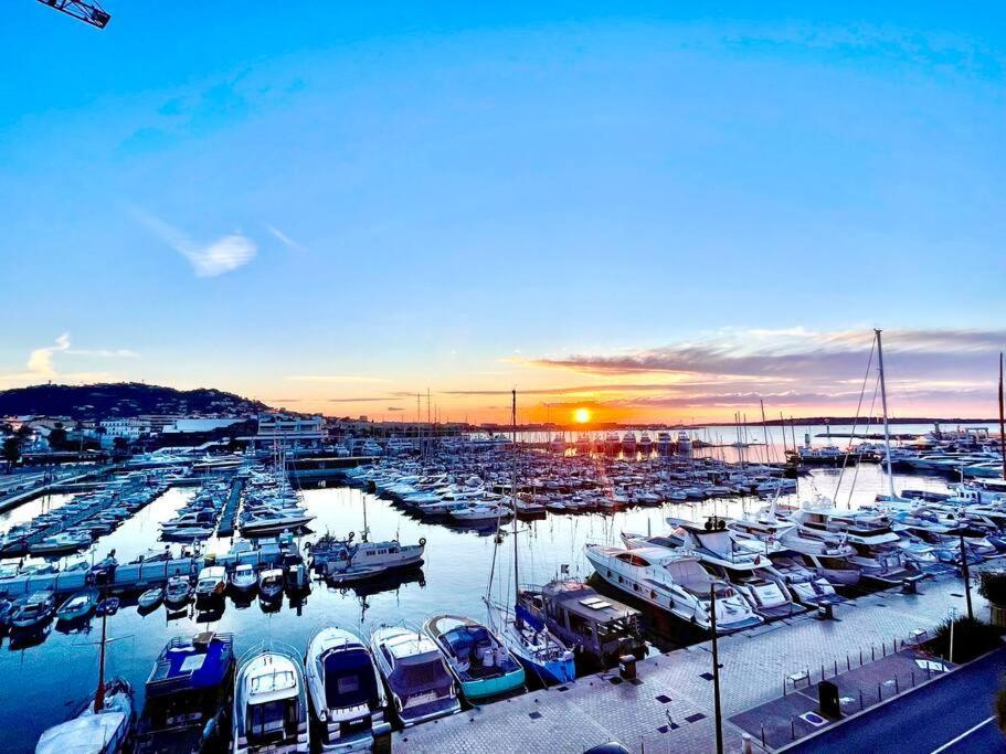 Apartment Wow View! 2br Facing Old Port 4th Floor Olam