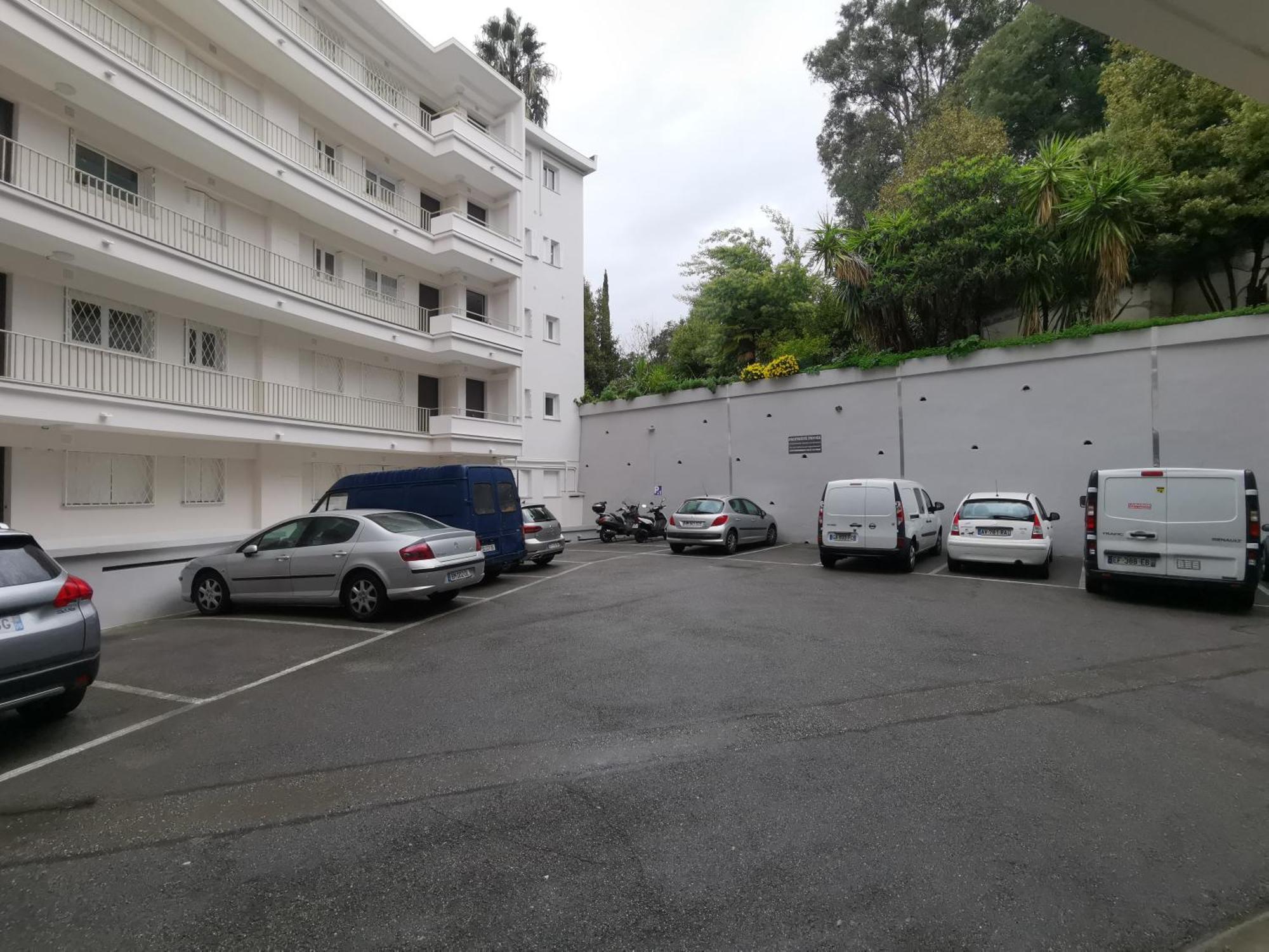 Appartement Le Chester 3 Pièces Proche Croisette Bord De Cannes