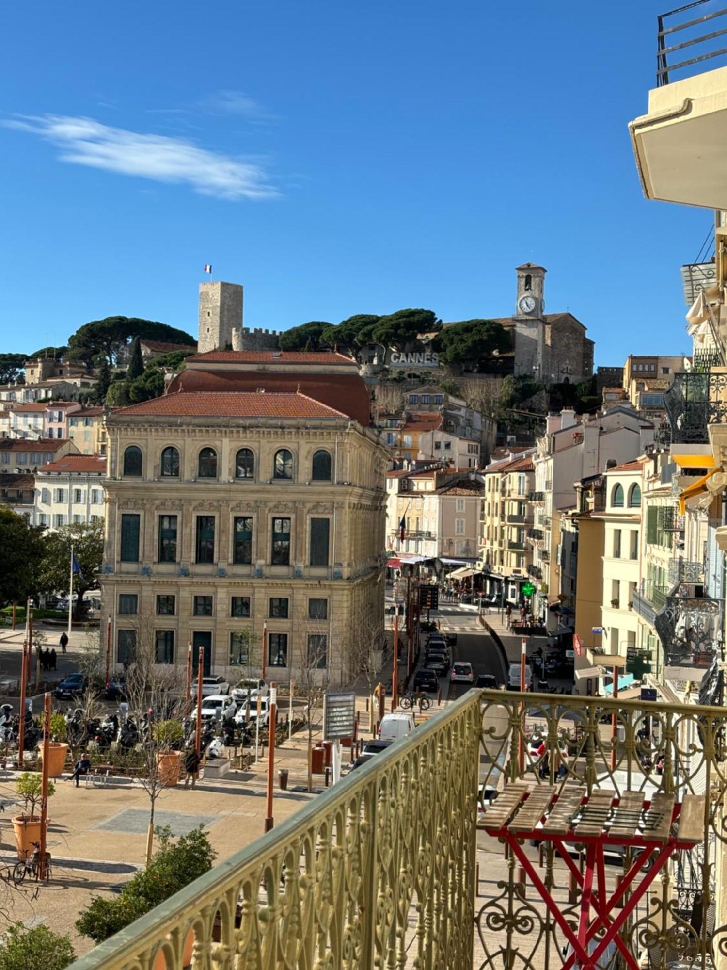 : Agreable Et Lumineux Vue Cannes