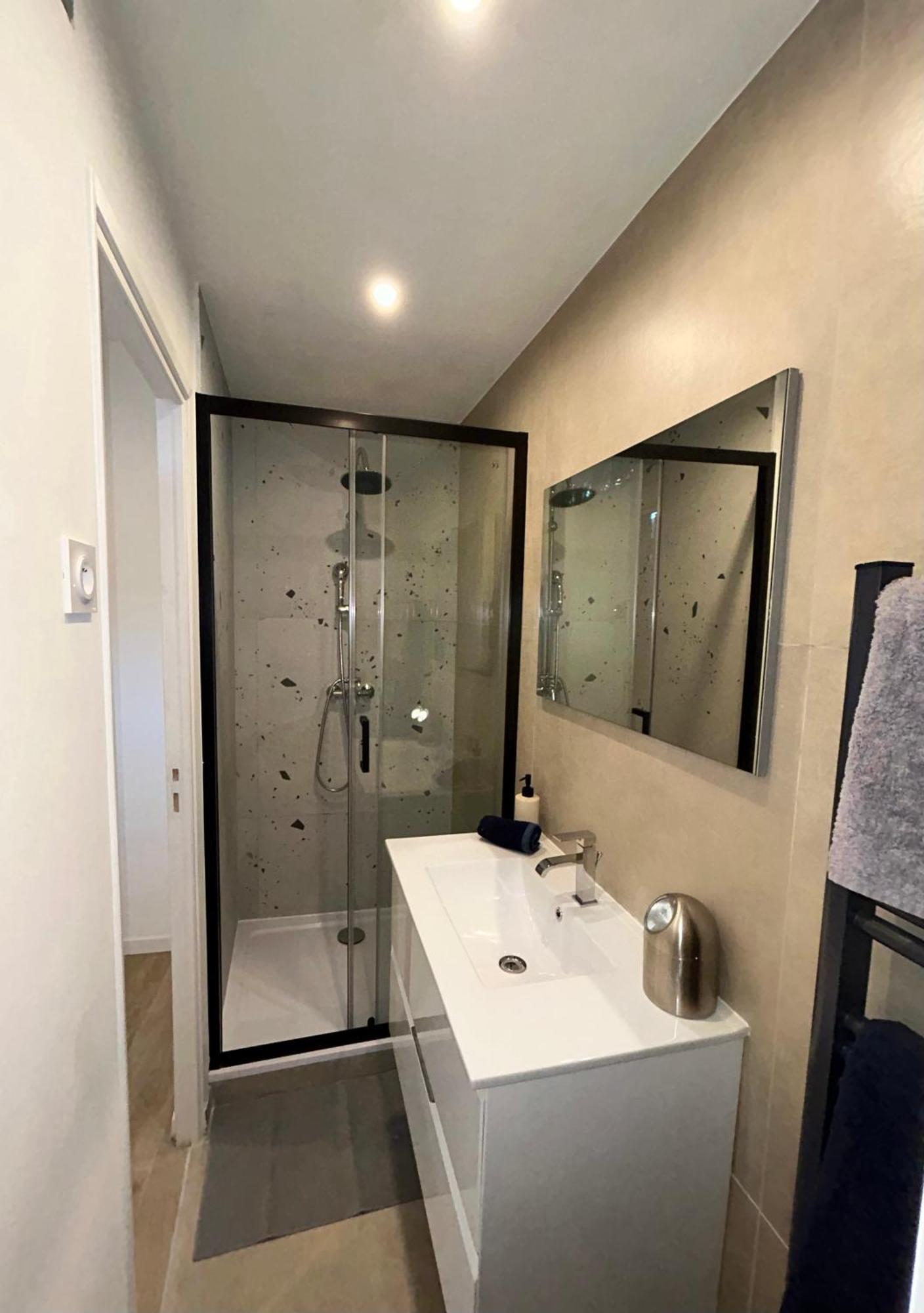 3 Pieces Renove Suquet * Cannes