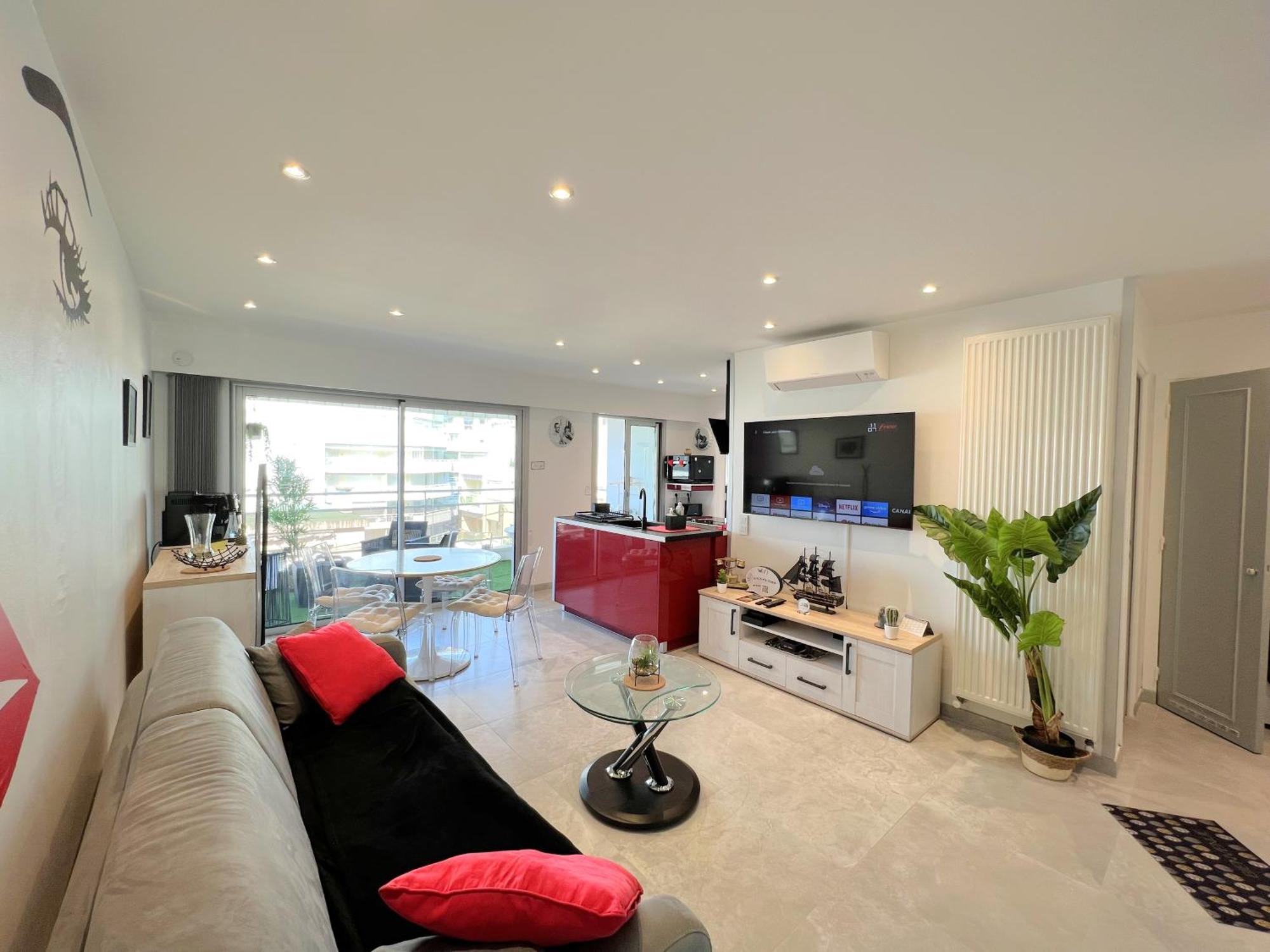 Maryline By Welcome To Cannes