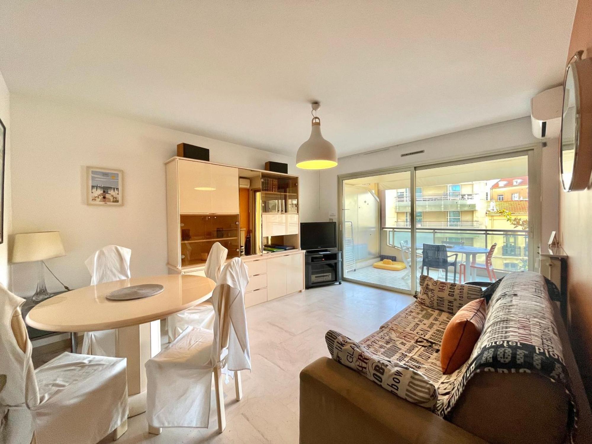 Center 2 Appartement *