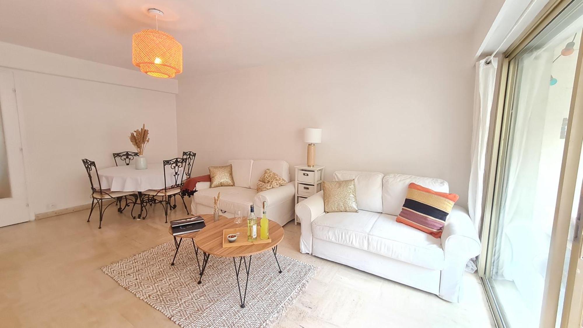 Apartment Happy - 2 Terraces - 1min To The