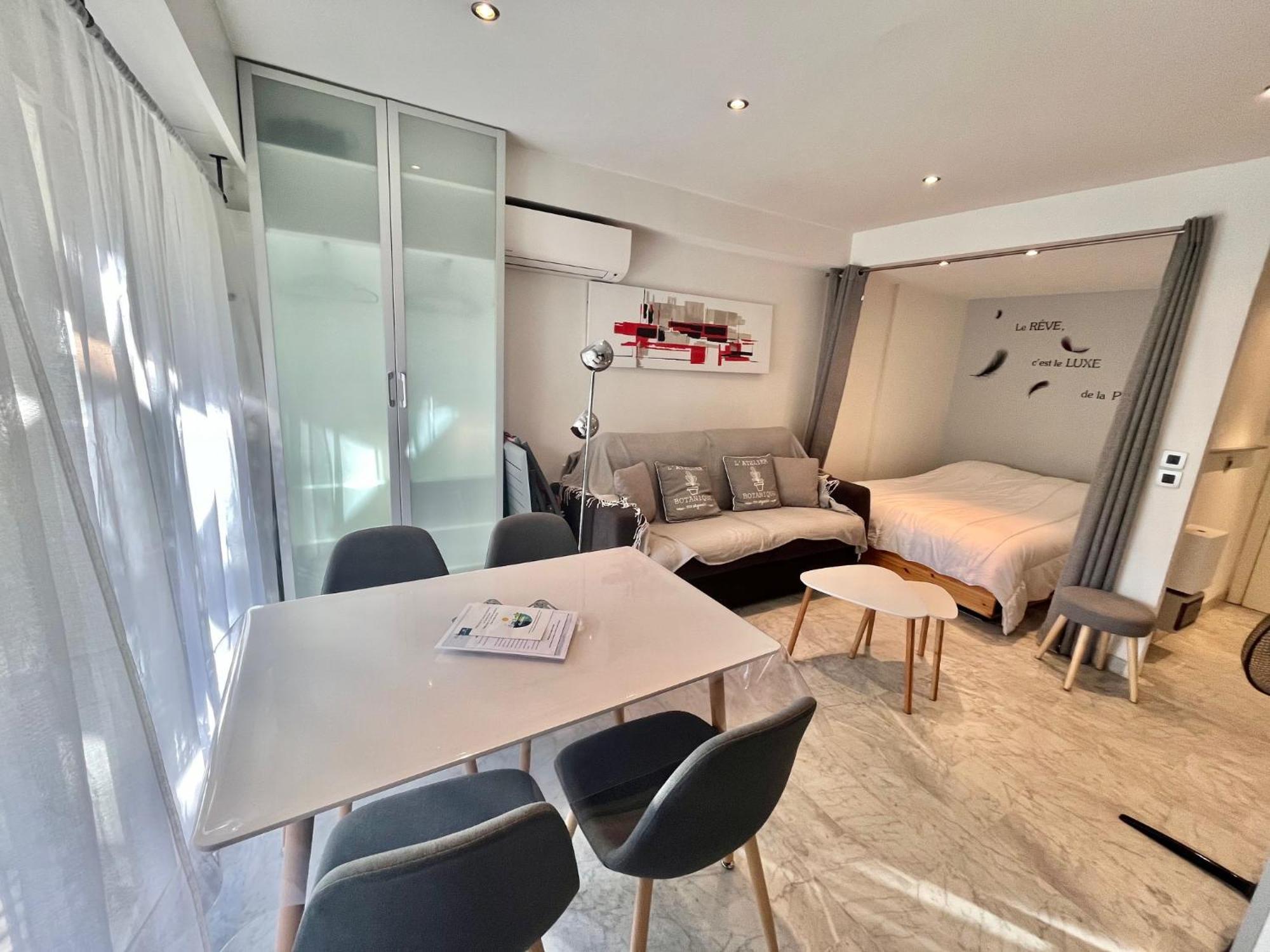 Jolies Lavandes, By Welcome To Appartement *