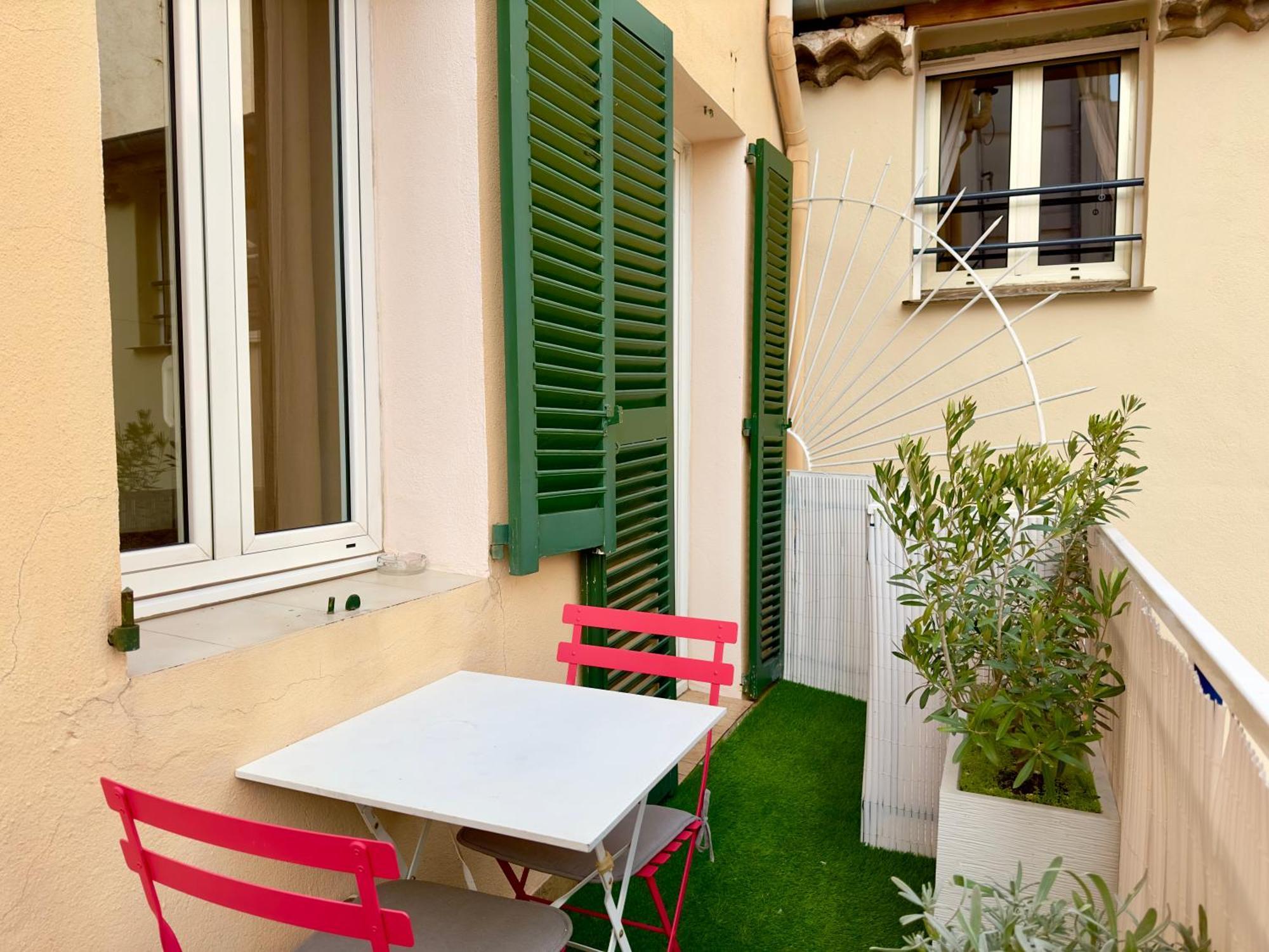 Superbe 3 Pièces 80m2 - Espace Bureau - 2mn Croisette * Cannes