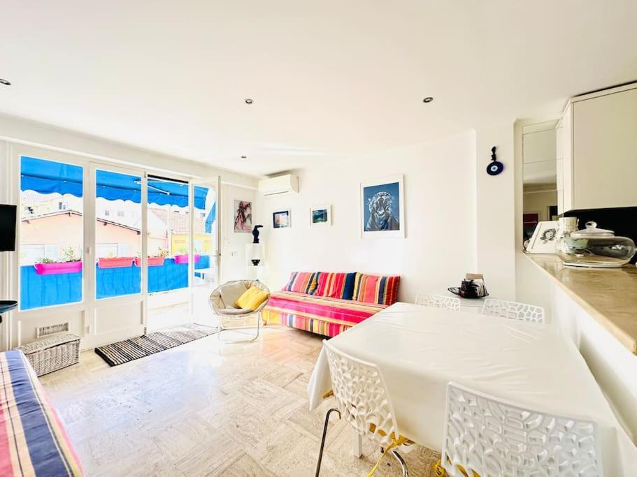 Le Piccasso - Terrasse - Centre - Classe 3* Appartement *