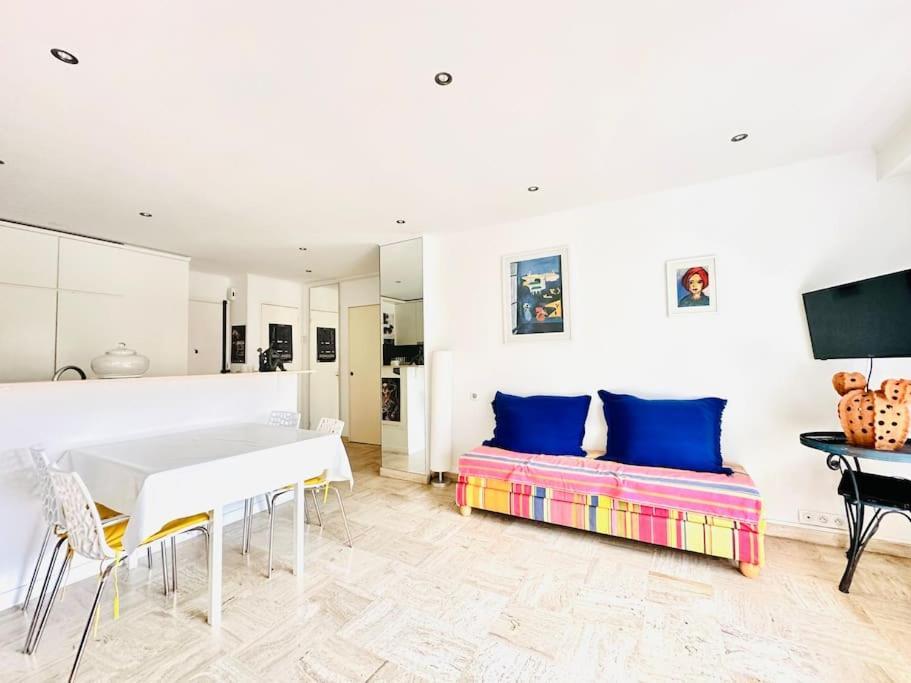 Appartement Le Piccasso - Terrasse - Centre - Classe 3* Cannes