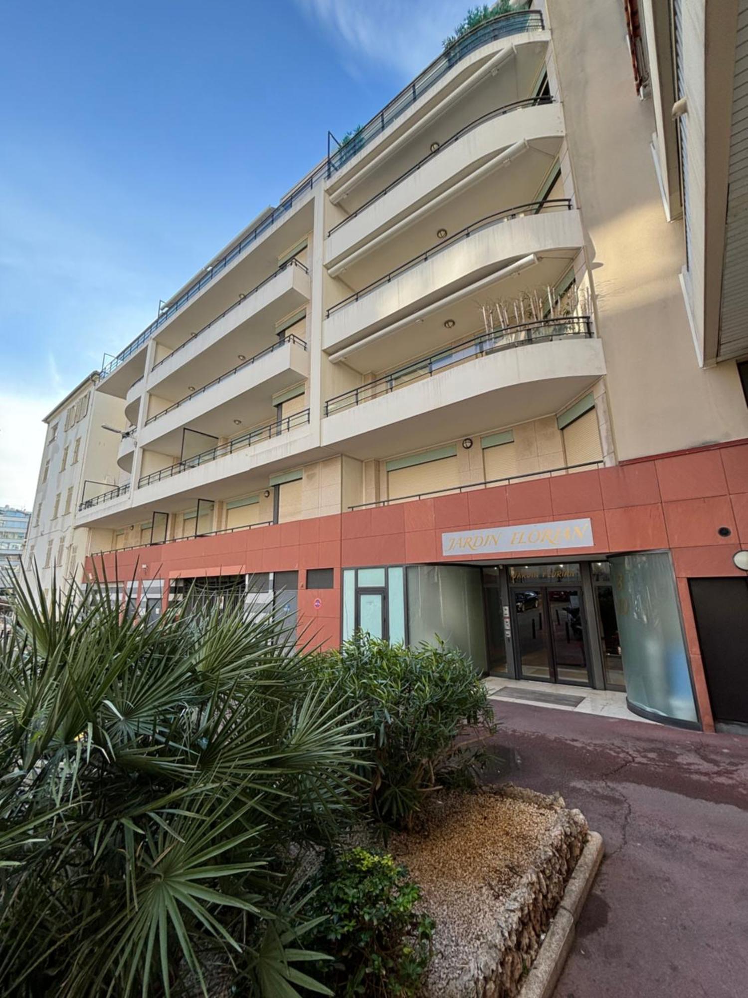 Viva Riviera - Studio Jardin Florian Apartment