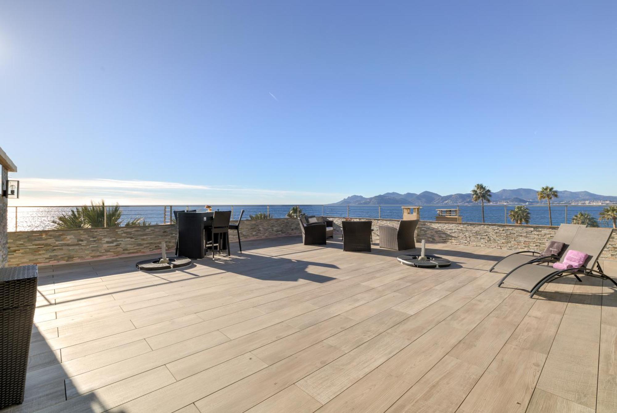 Cocoon In Sea View. * Cannes