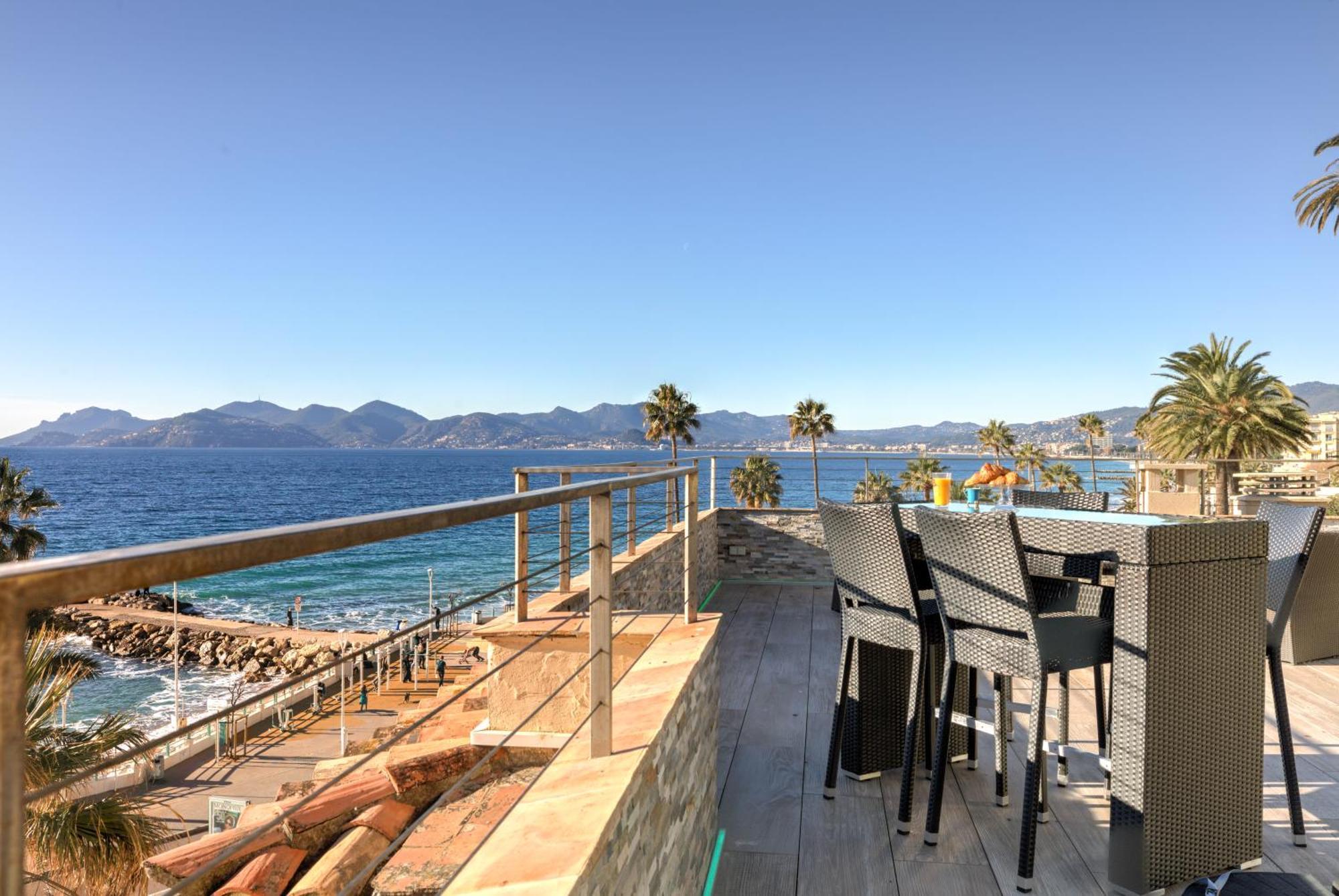 Apartment Cocoon In Sea View. *