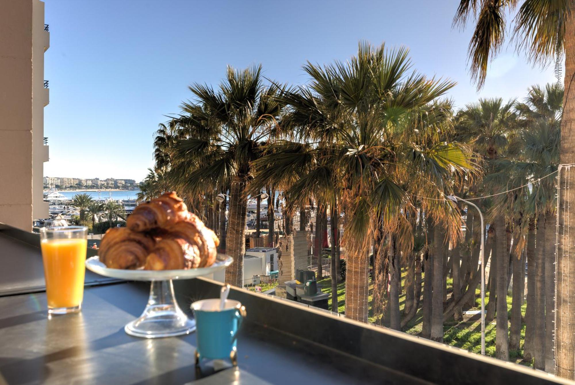 Cocoon In Sea View. * Cannes