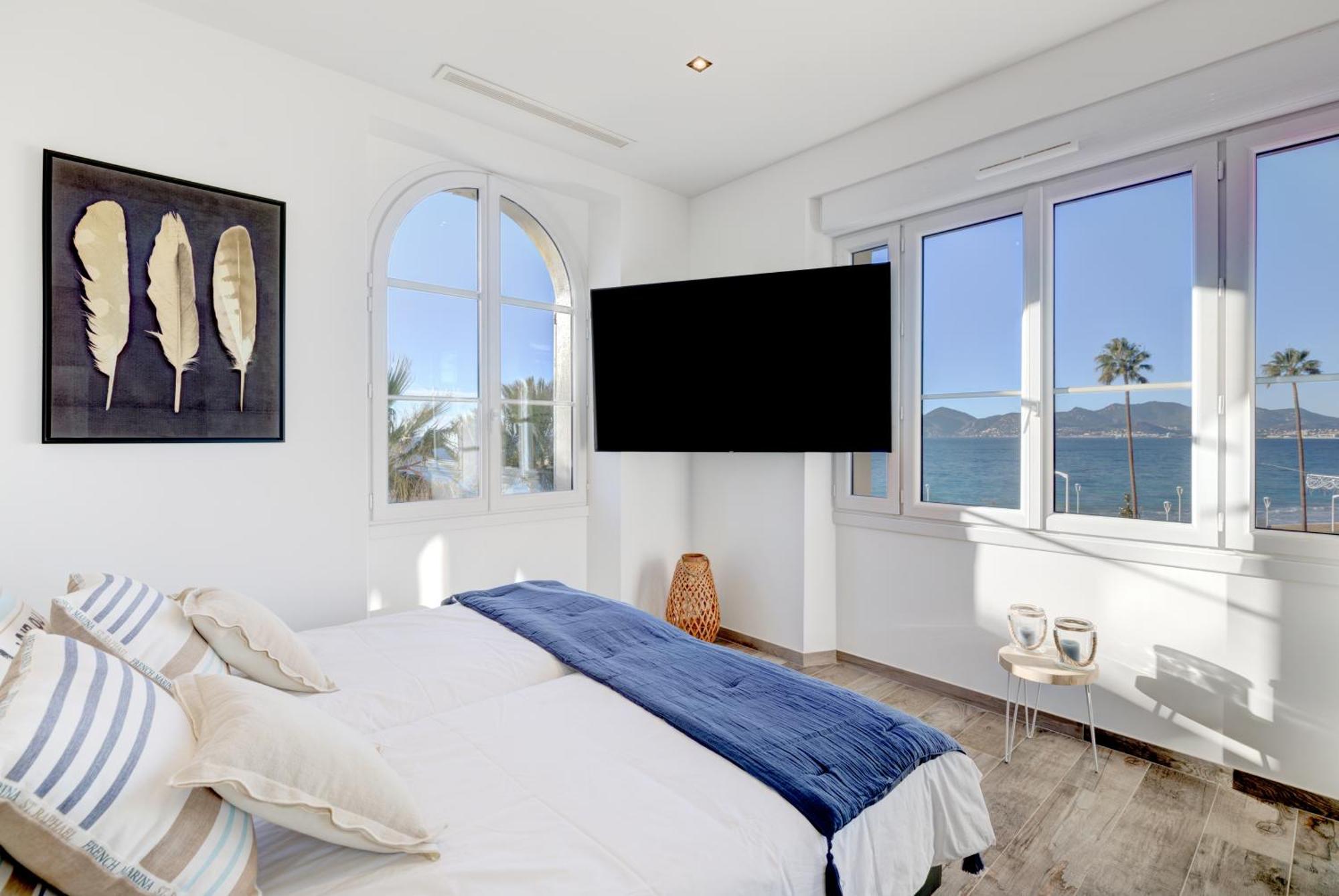 Apartment Cocoon In Sea View. *