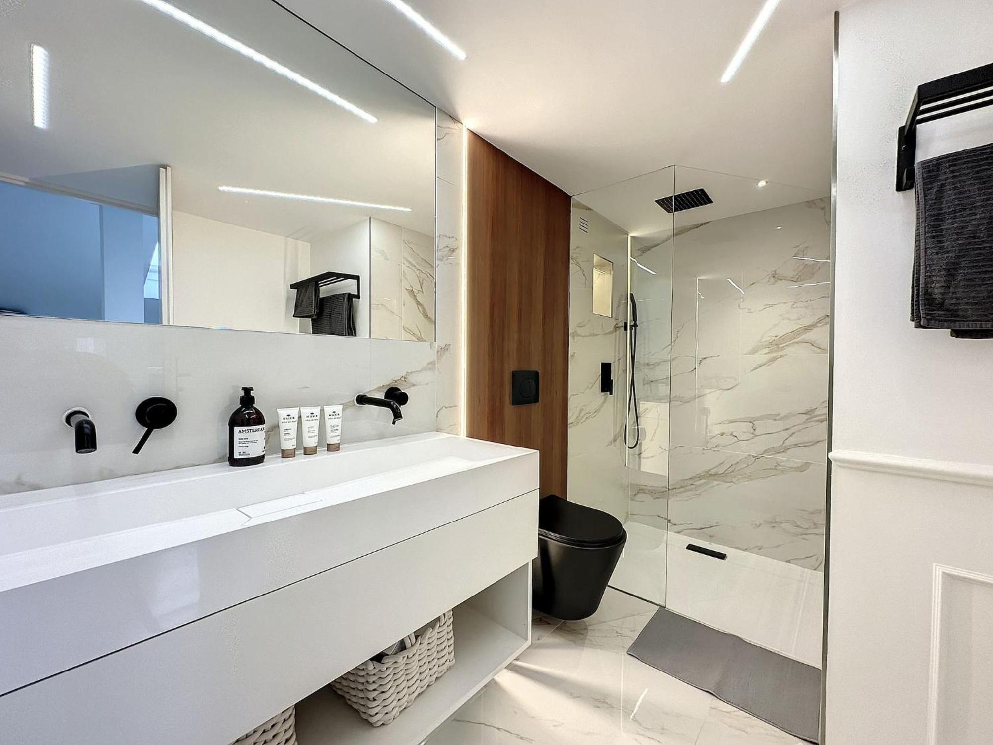: Duplex A 5 Minutes A Pied Du Palais Des Festivals *